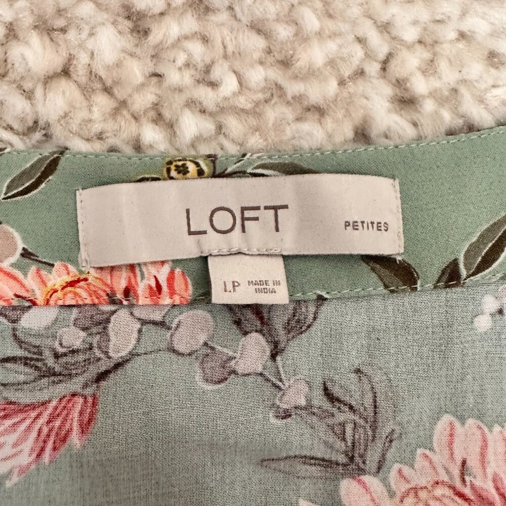 Top - Picture 2 of 3